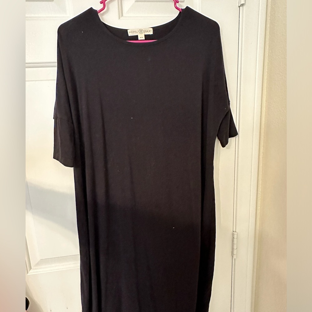 Black simple midi dress